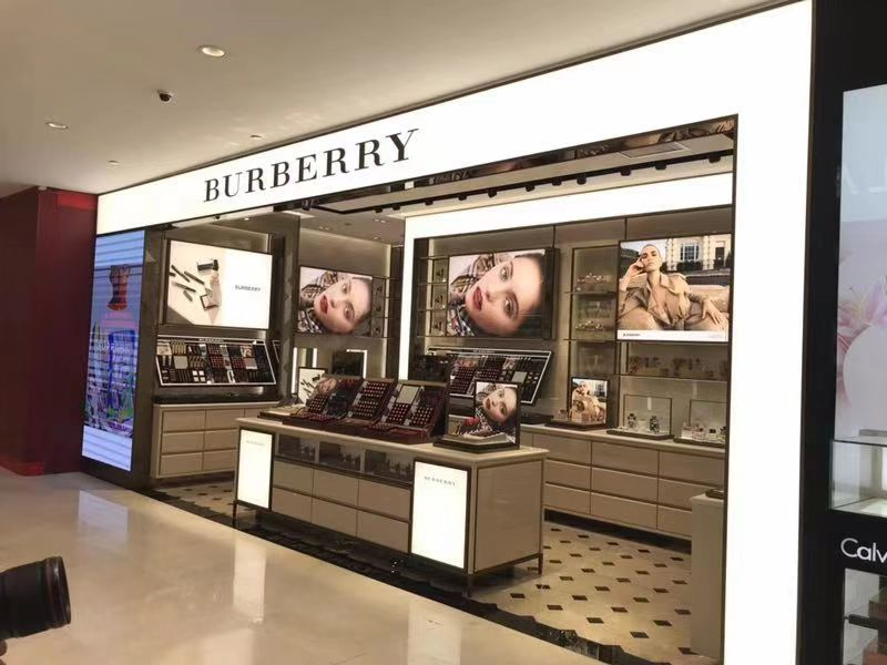  博柏利（BURBERRY）